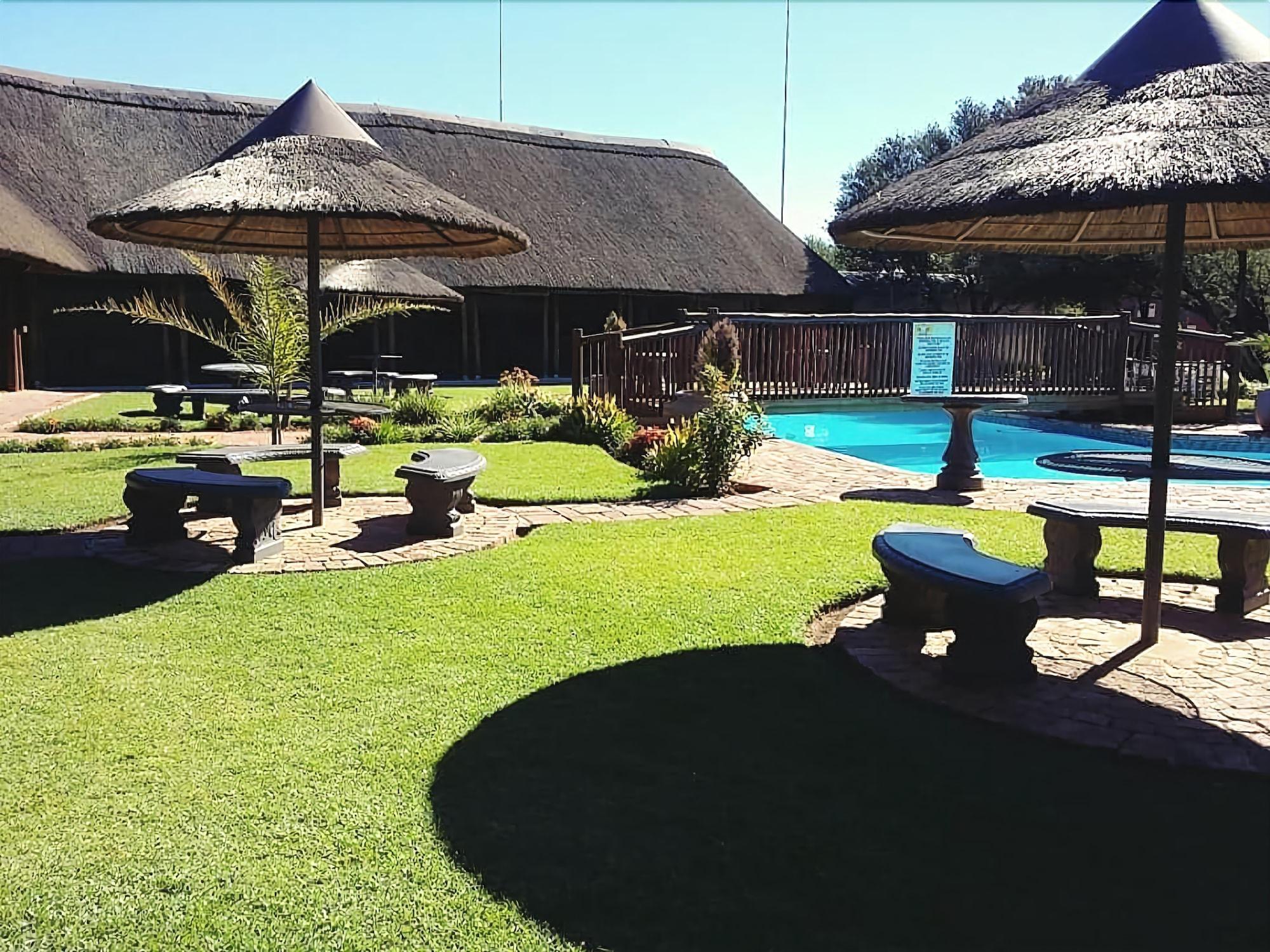 Bains Lodge Bloemfontein Esterno foto