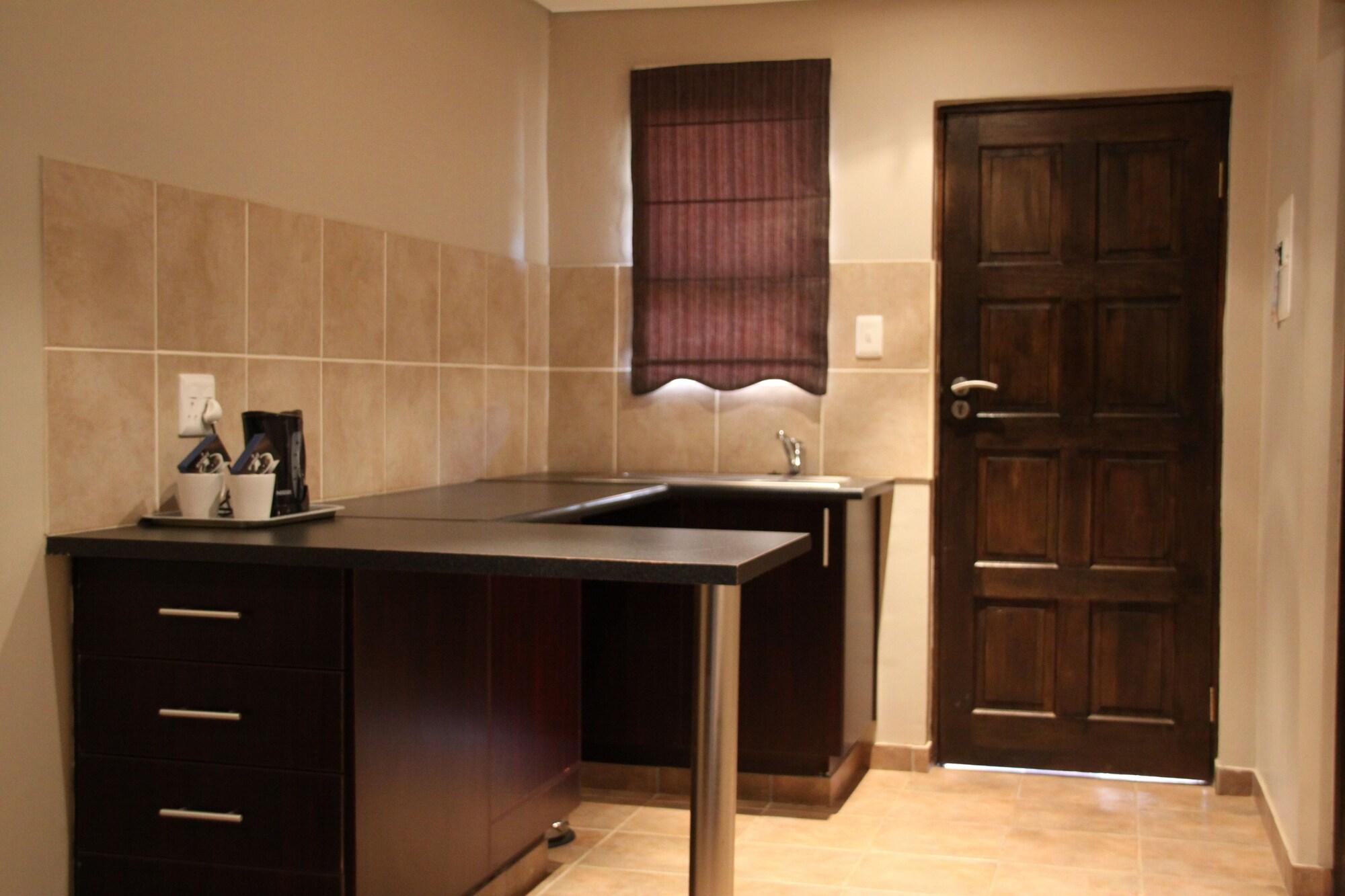Bains Lodge Bloemfontein Esterno foto