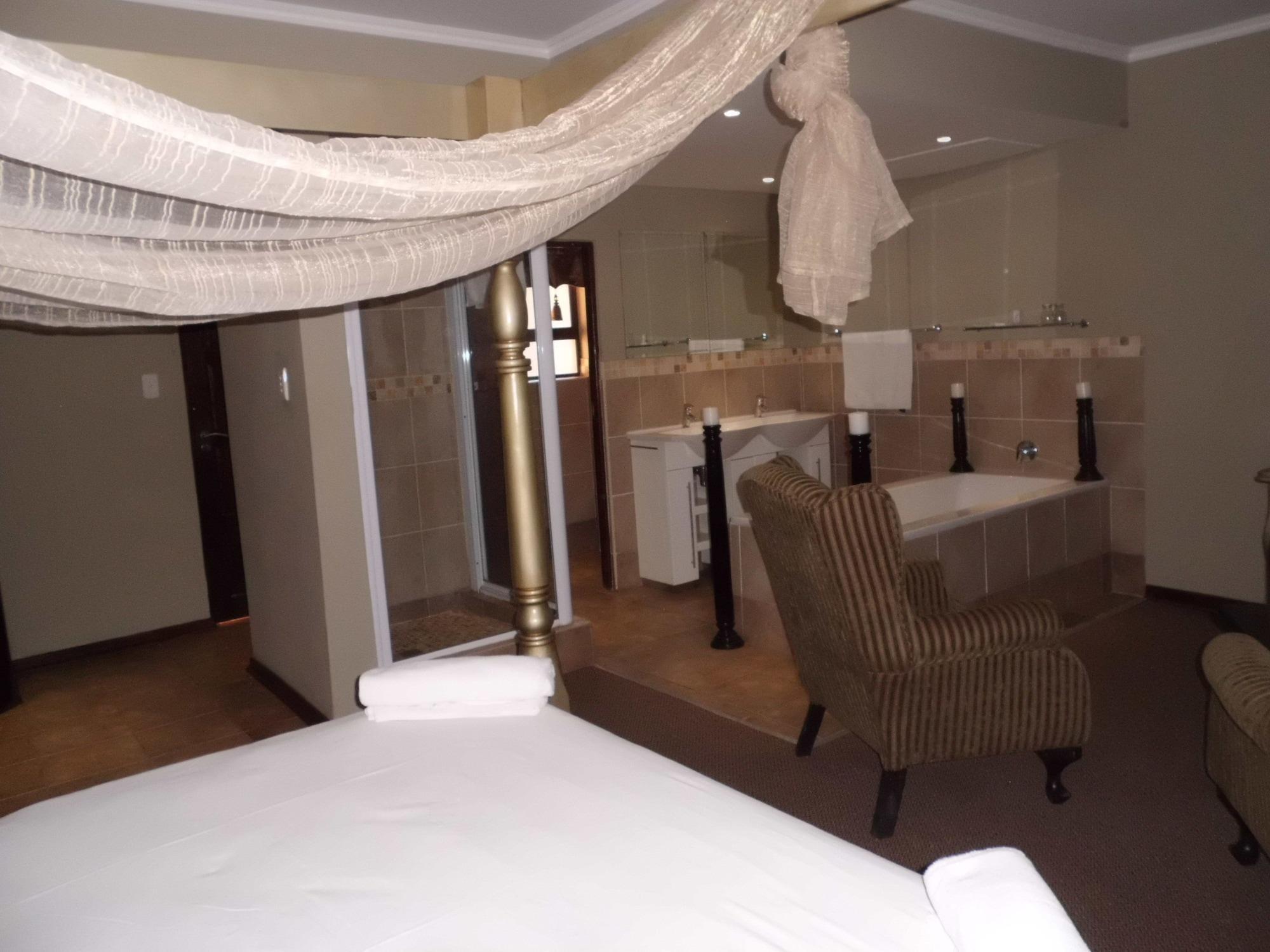 Bains Lodge Bloemfontein Esterno foto
