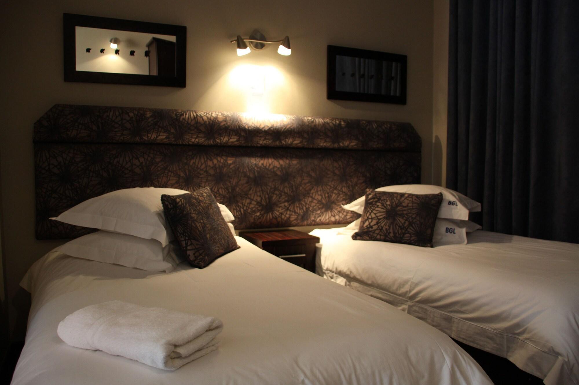 Bains Lodge Bloemfontein Esterno foto